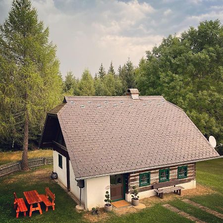 Ferienhaus Waldtraum Санкт-Файт-ан-дер-Глан Экстерьер фото